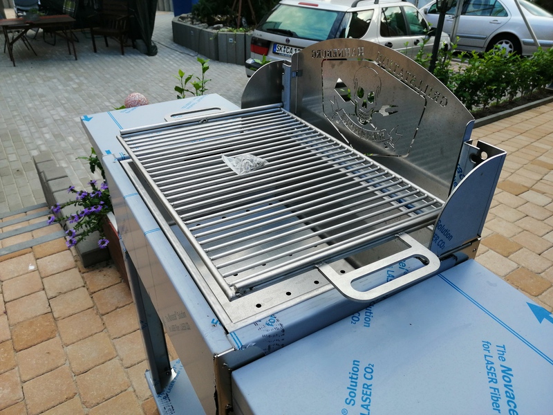 Edelstahl Grill Nahaufnahme