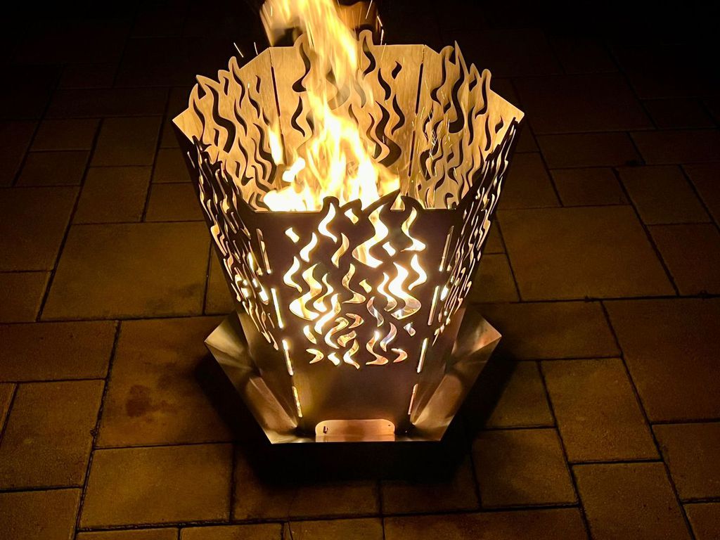 Grill im Einsatz bei Kundenfeier